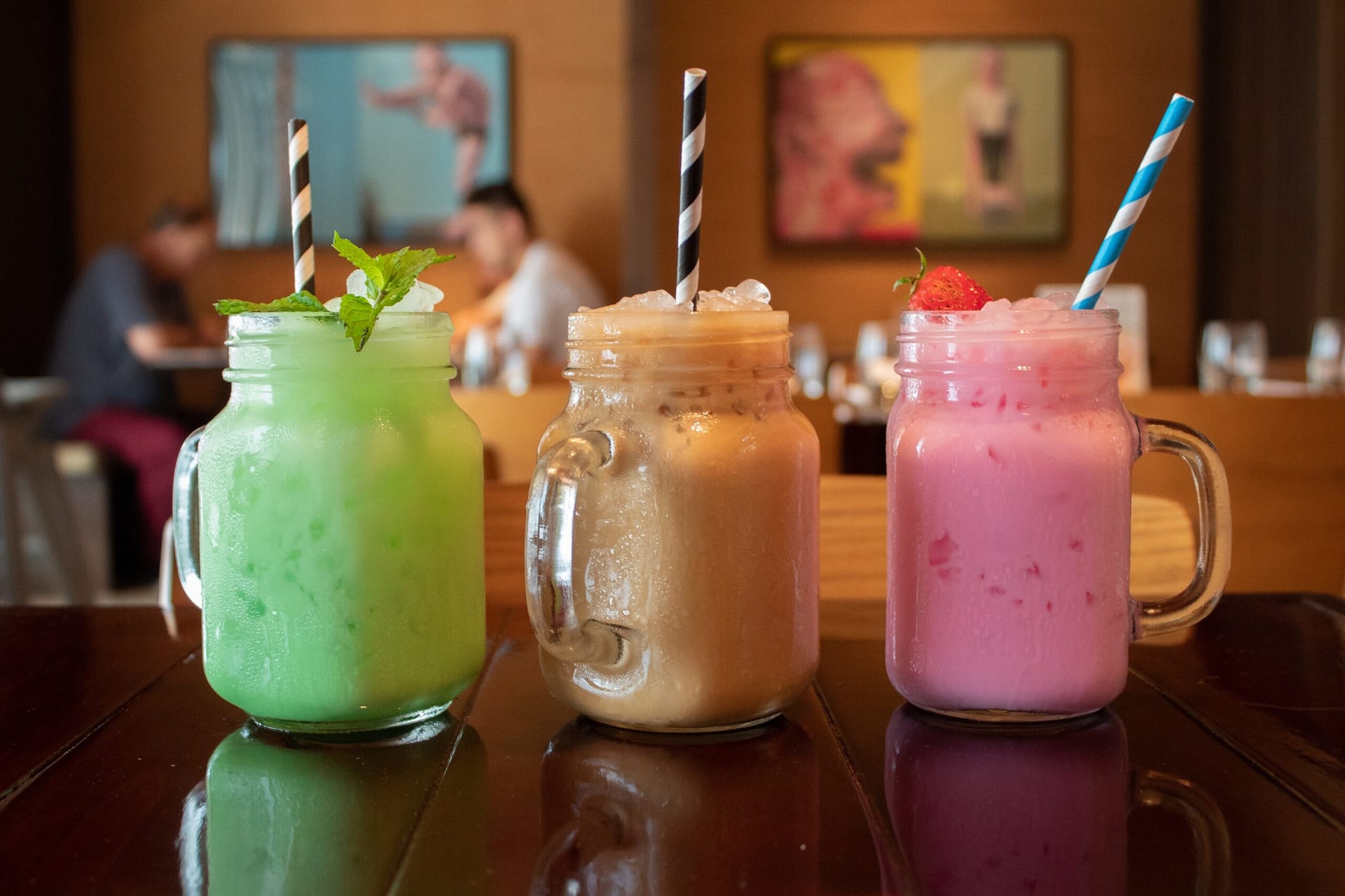 Fresh Juices & Shakes
